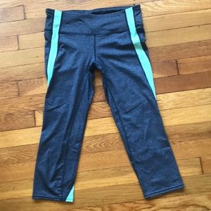 Gap cropped workout pants heathered navy & mint